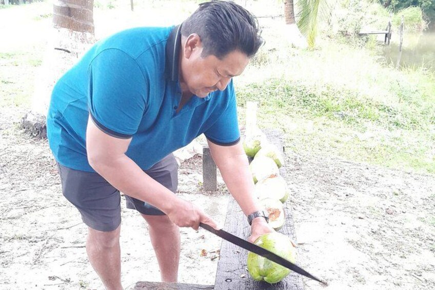 Cocunut vendor onsite 2