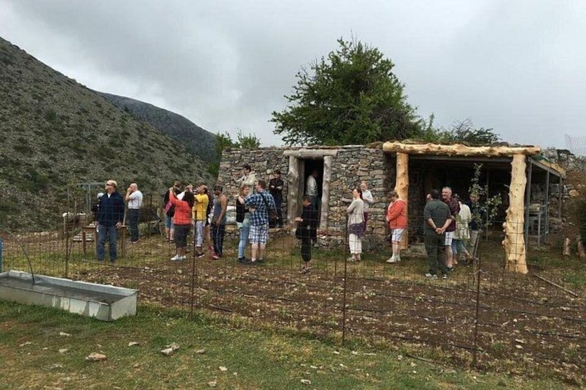 Explore the White Mountains of Crete 4