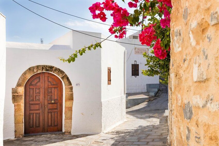 Lindos Streetshttps://www.tripadvisor.com/PreviewImage?p=11&img=323809901 2