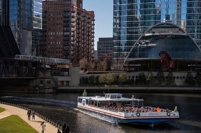 Architecture River Tour from Navy Pier 2
