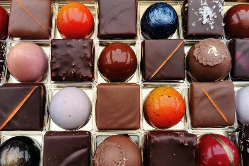 Award-Winning Geneva Chocolate &Old Town Tour (3h) 1