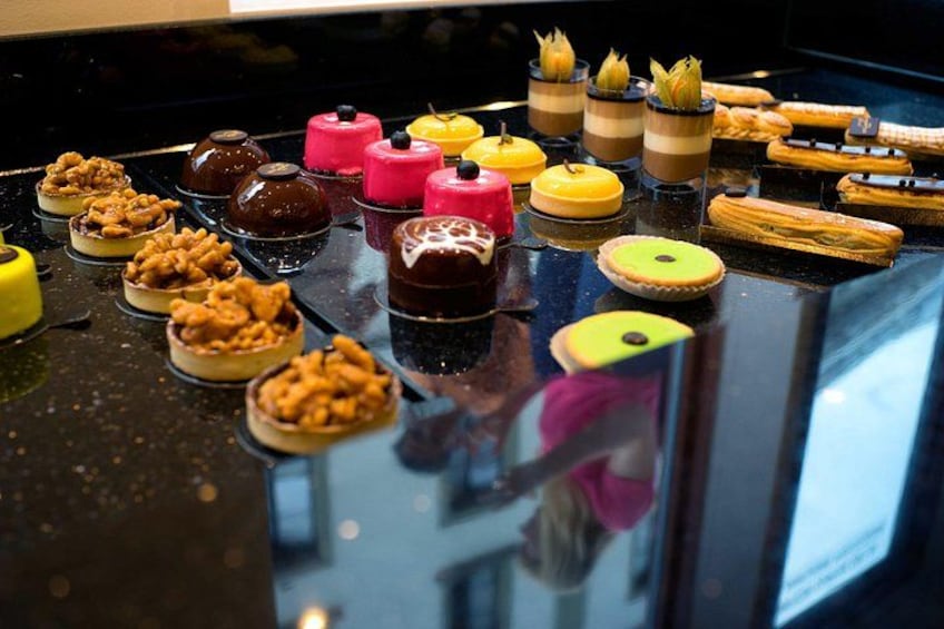 Award-Winning Geneva Chocolate &Old Town Tour (3h) 5