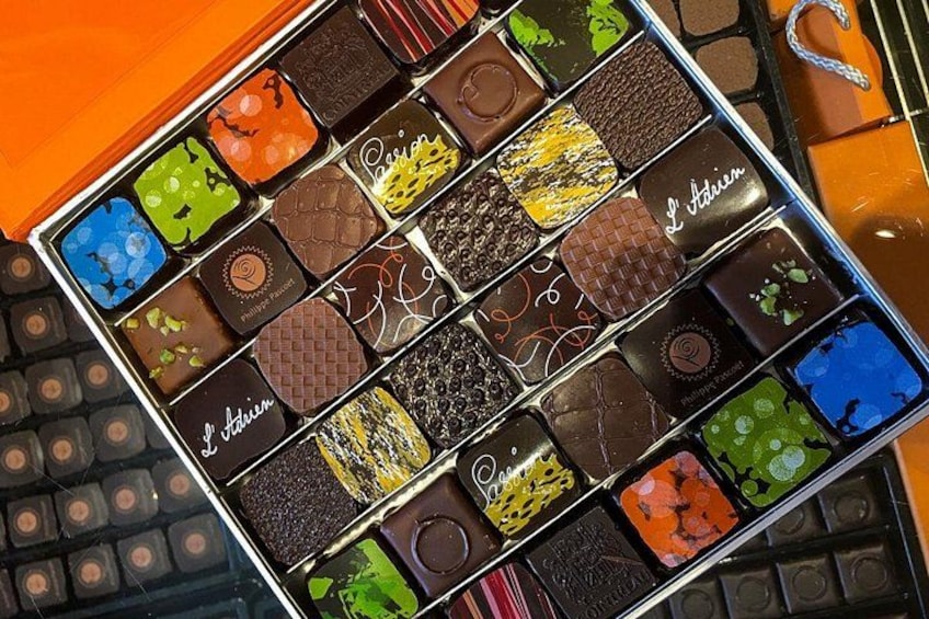 Award-Winning Geneva Chocolate &Old Town Tour (3h) 4