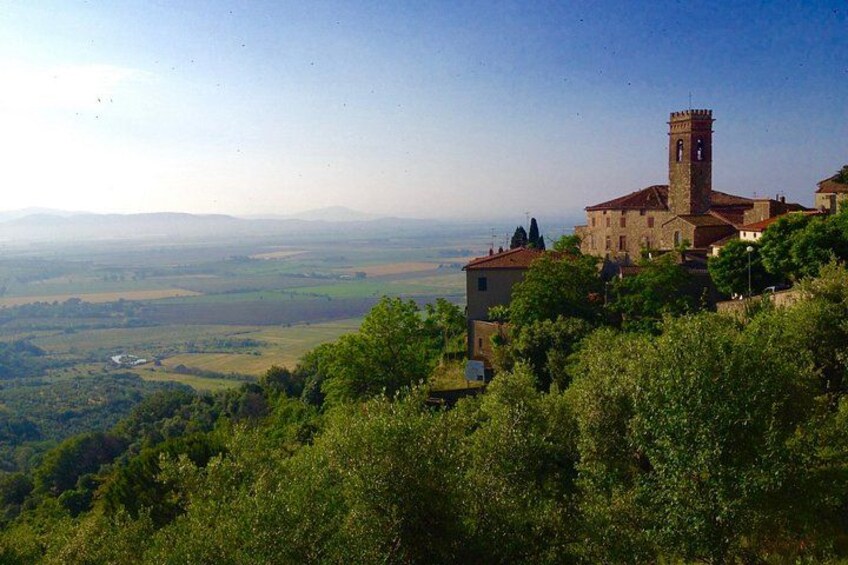 Volterra and Bolgheri from Lucca 4