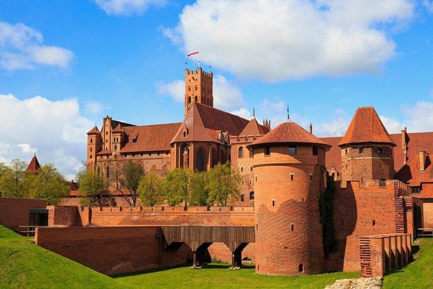 Gdansk: Malbork Castle Private Skip-the-Line Trip by Car 1