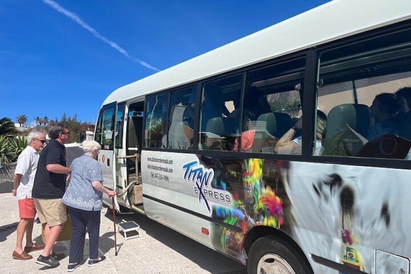 Bermuda Discovery & Highlights with FREE Scenic Ferry Return 2