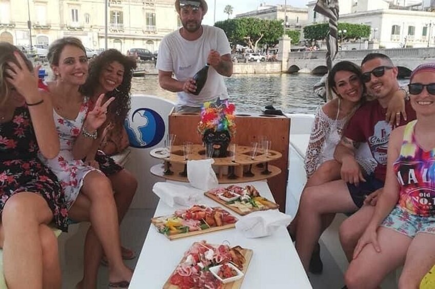 Siracusa Boat excursion island of ortigia and sea caves 5
