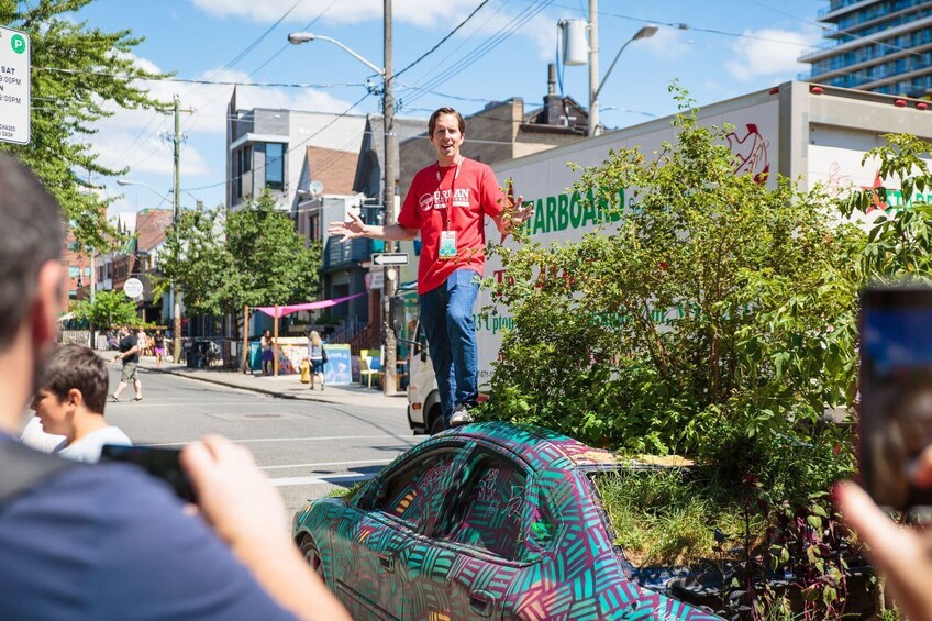 Toronto: Small-Group Kensington Market & Chinatown Tour 4