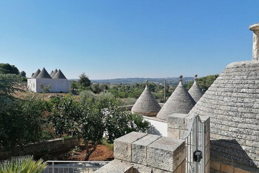 TRULLI area visit ALBEROBELLO and LOCOROTONDO from Bari 2