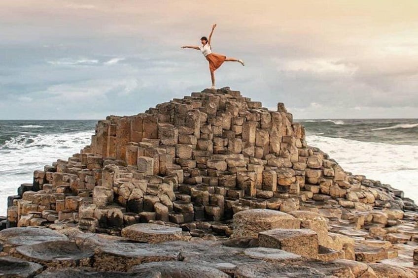 7 Hour Private Giants Causeway & Coastal Luxury Tour From Belfast 1