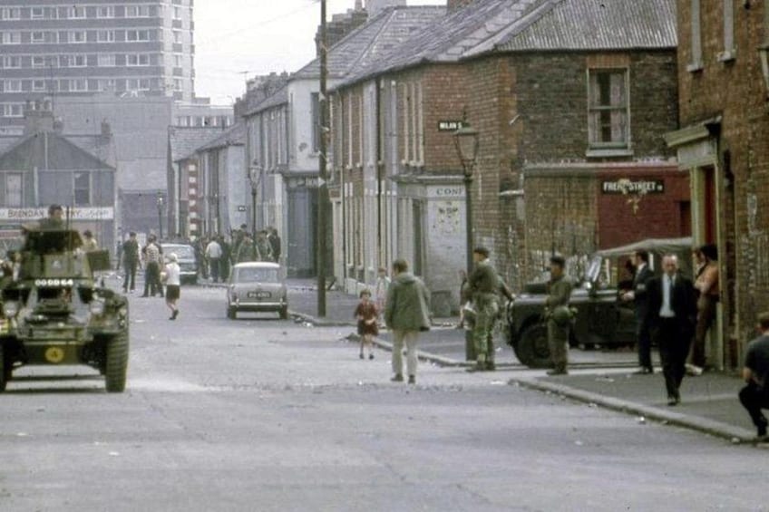 Falls road 1979s 3