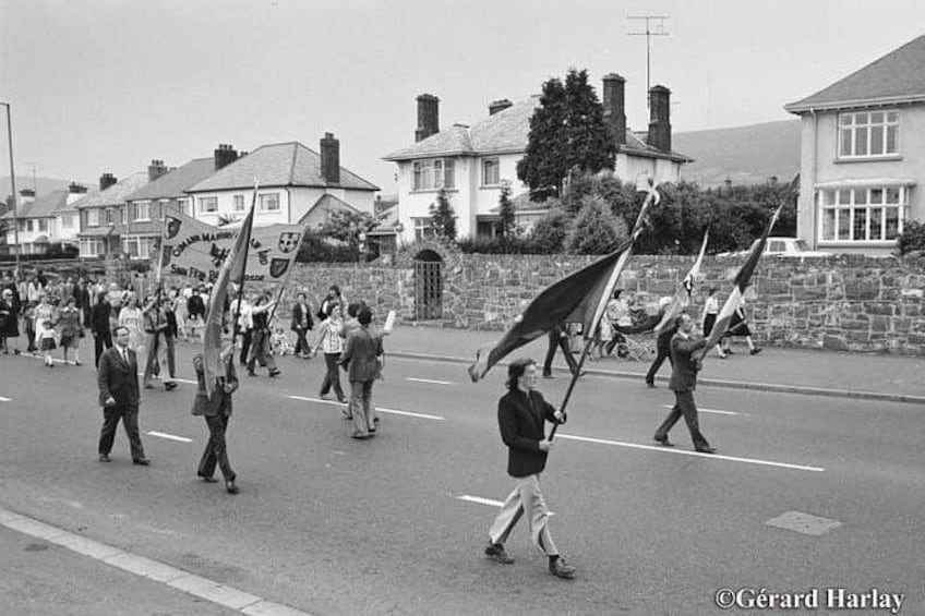 2-hour Belfast Original Drivers the Troubles Black Taxi Tour 2