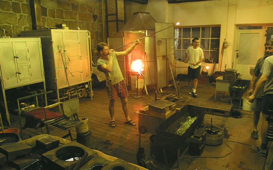 Guided Nizbor Glass Factory Day Tour