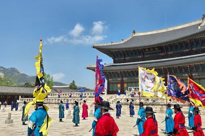 Private Layover Tour from Incheon Airport to Seoul 1
