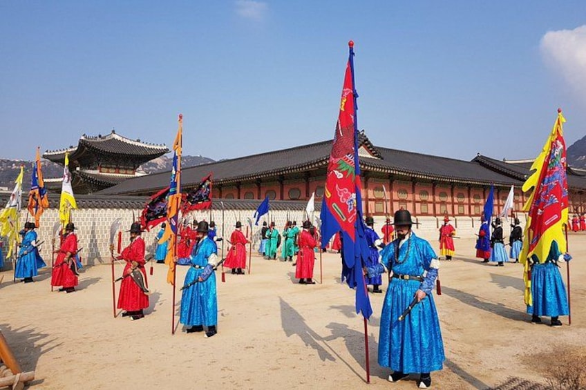 Incheon Cruise Shore Excursion Private Tour To Seoul 3