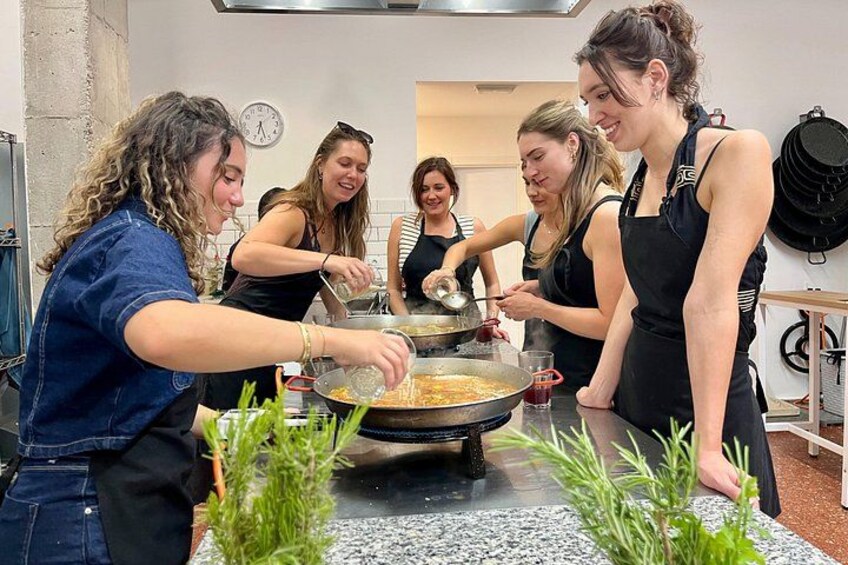 Paella cooking class 1