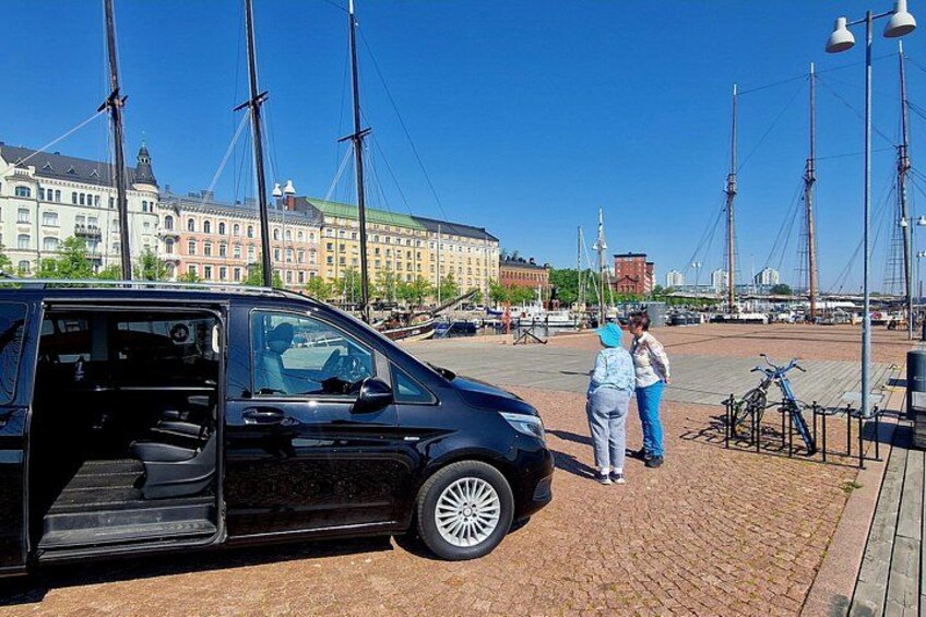 Exclusive Grand Tour Helsinki and Porvoo Old Town 5