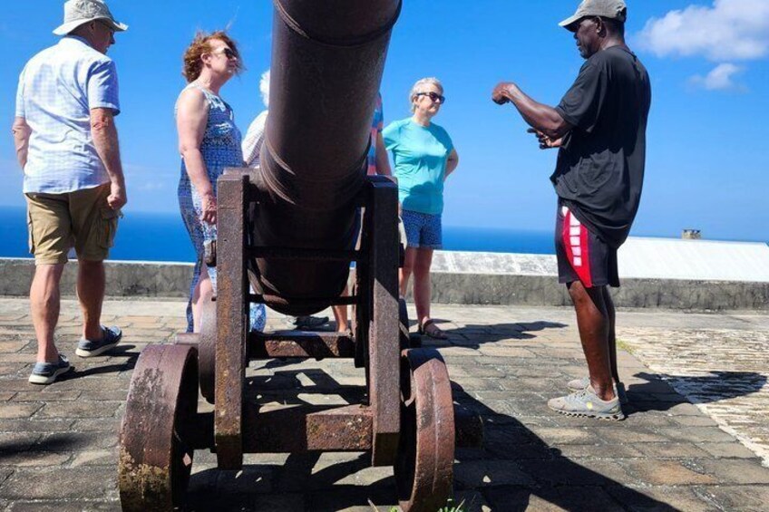 Tour Fort Charlotte, Pirates of the Caribbean and Wallilabou Falls 2
