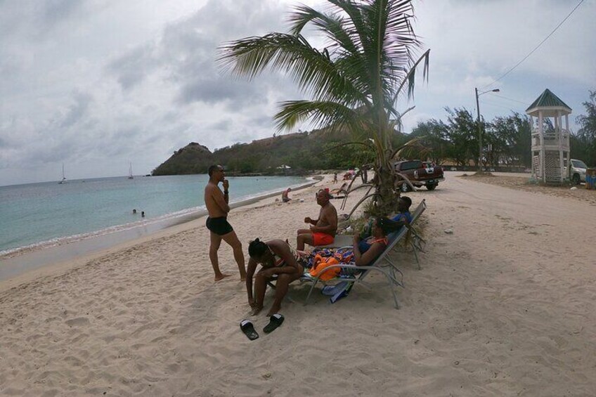 Beach Shuttle To Pigeon Island