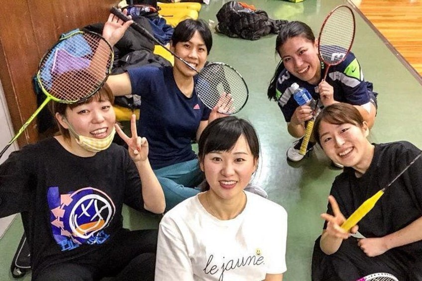 Badminton in Osaka & Kyoto with Locals! 4