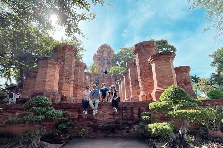 Half Day Car Nha Trang (Min 2 guest) 1