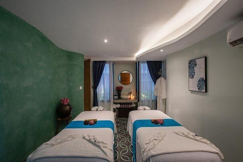 Lomi-Lomi Massage – Body Massage 2
