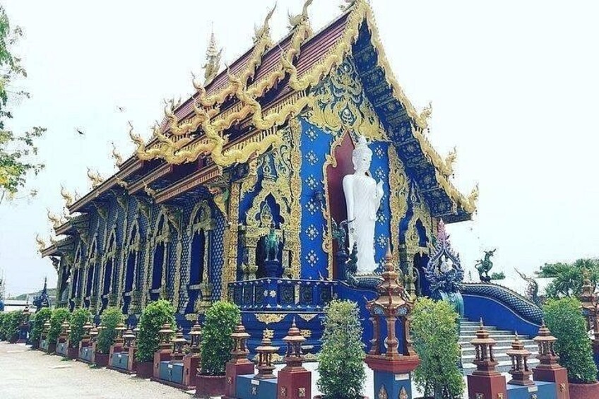 Chiang Mai-Chiang Rai:White-Black-Blue Temple-Golden Triangle-Keren-Boat Trip 3