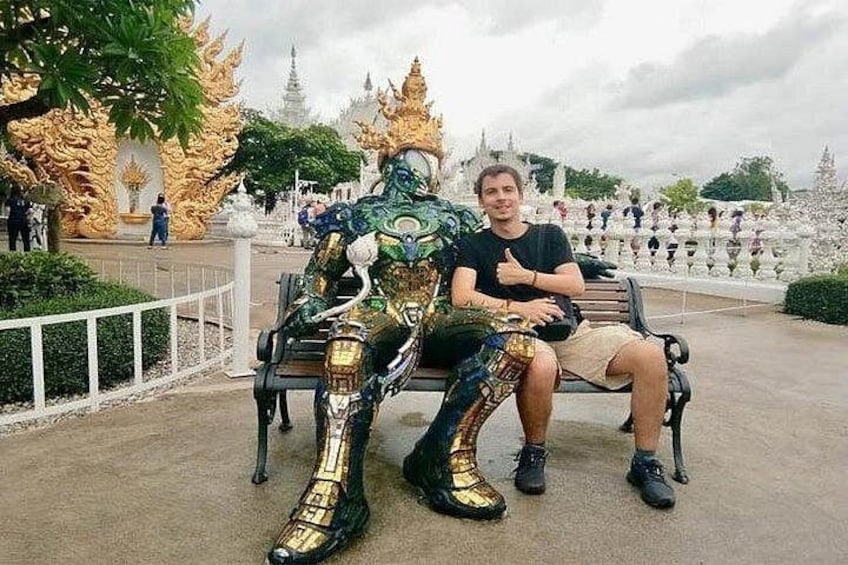 Chiang Mai-Chiang Rai:White-Black-Blue Temple-Golden Triangle-Keren-Boat Trip 2