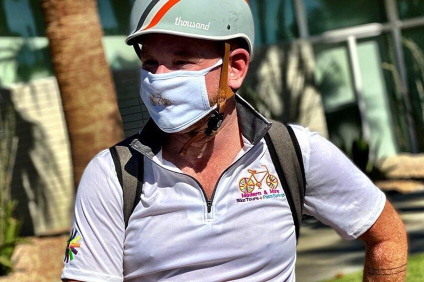 Your mask-wearing guide, Brennan. Howdy! 5