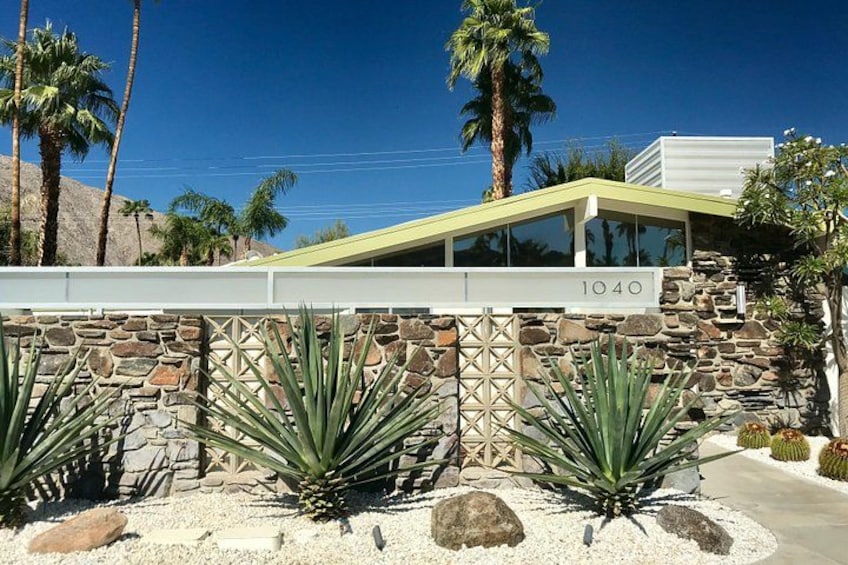 Another Palmer & Krisel home in Twin Palms 3