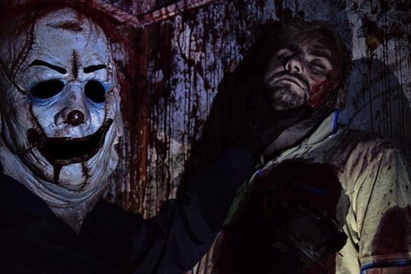 "Extreme Show" from Insomnia Haunted House 2