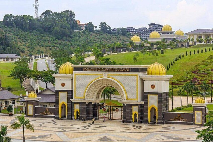 Welcome to Kuala Lumpur: City Highlights & Arrival Transfer 5