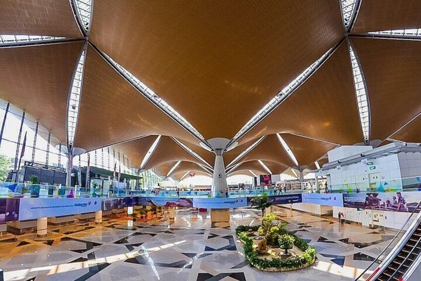 Welcome to Kuala Lumpur: City Highlights & Arrival Transfer 4