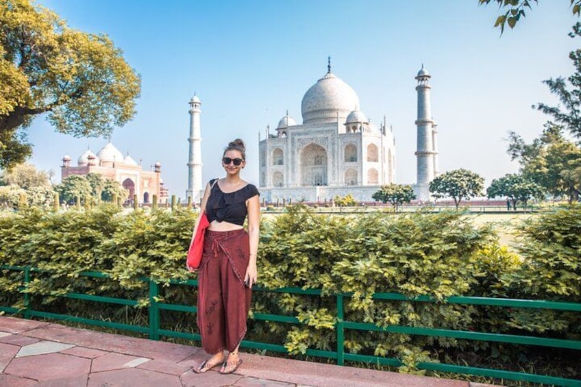 Taj Mahal Tour - Skip the Line All Inclusive with 5 Star Lunch 5