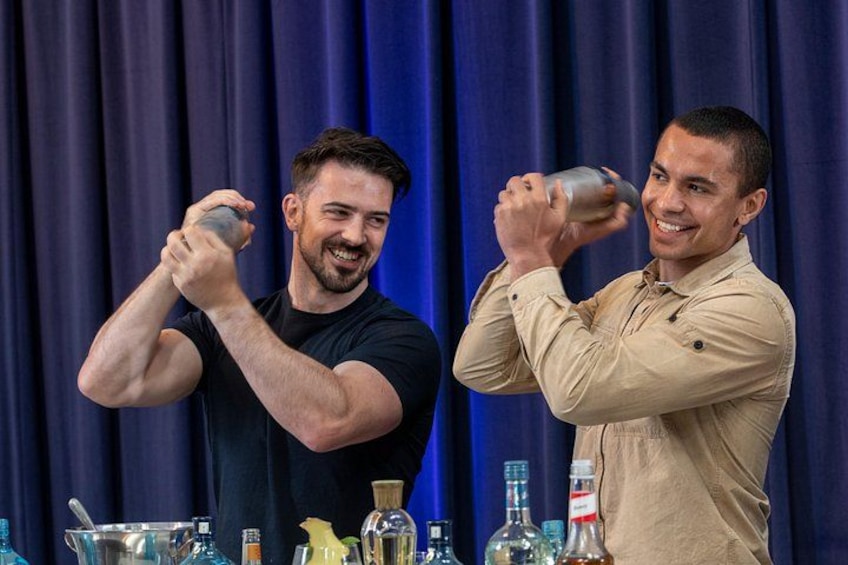 Gin Cocktail Masterclass 4