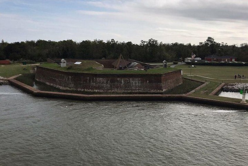 Narrated Harbor Luncheon Riverboat Cruise