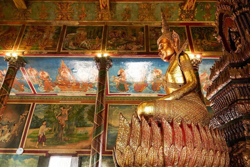 Private Wat Phnom, Royal Palace & Silver Pagoda Tour 4