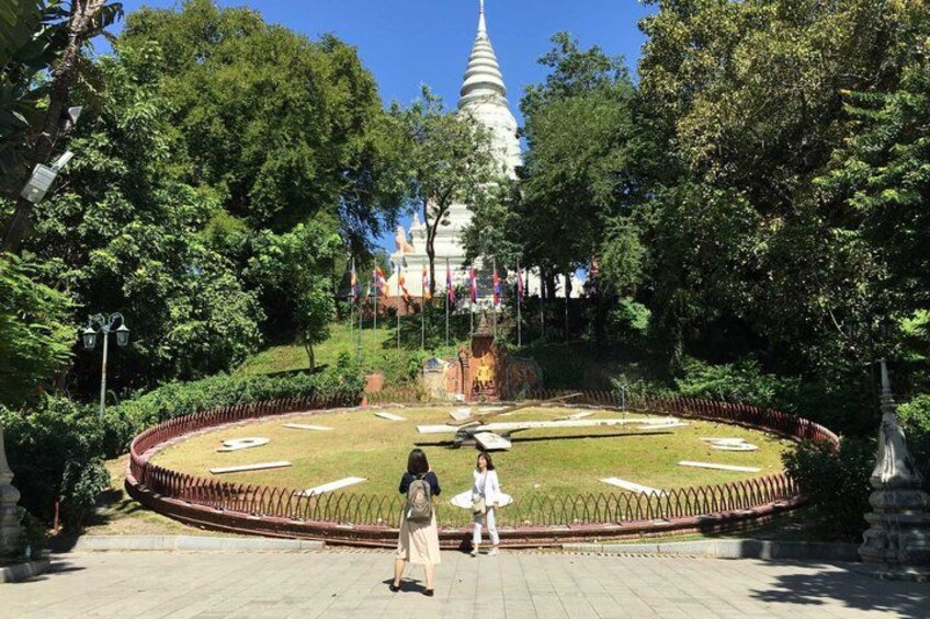 Phnom Penh Historical Sites Tours A Day Trip From Phnom Penh 3