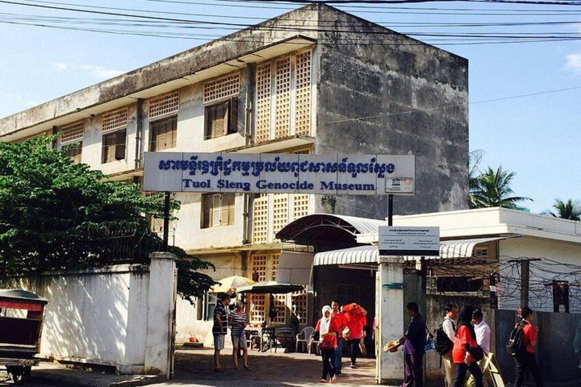 Phnom Penh Historical Sites Tours A Day Trip From Phnom Penh 4
