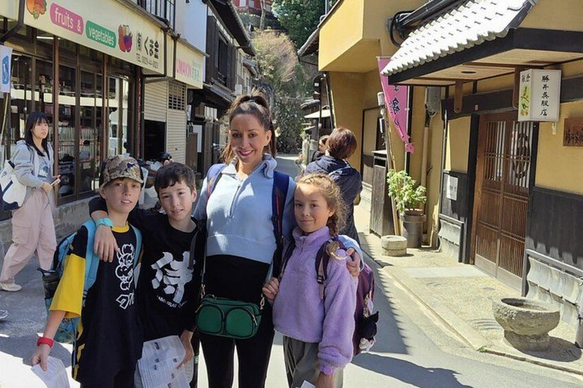 Hiroshima & Miyajima in 1 Day: Private Tour, Licensed Guide 2
