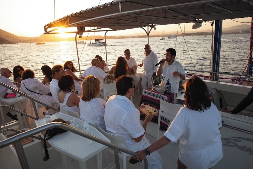 Cabo Sunset Dinner Cruise: Fajitas, Lands End and Party 1