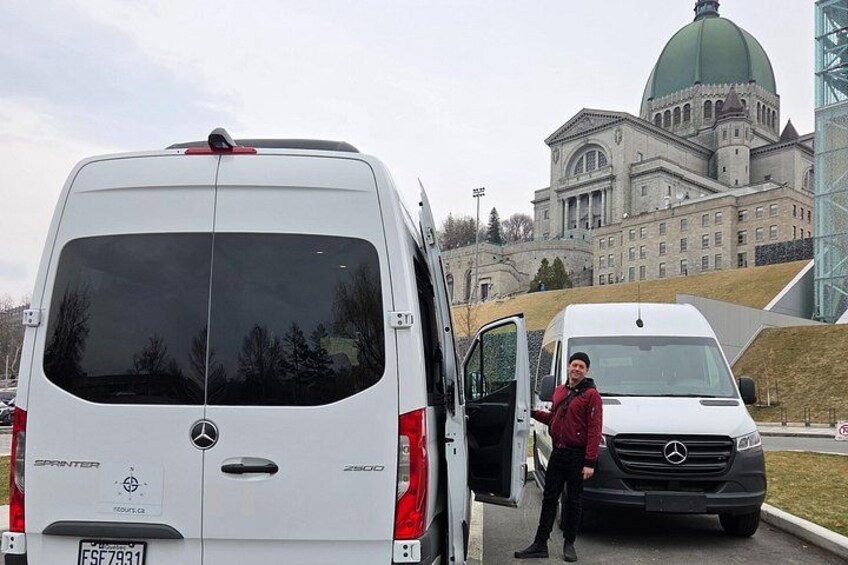 Small-Group Sightseeing Tour of Montreal 2