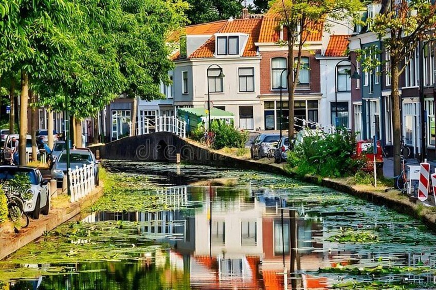 Private tour : Keukenhof Tulips and Delft Tour from Brussels Full day 3