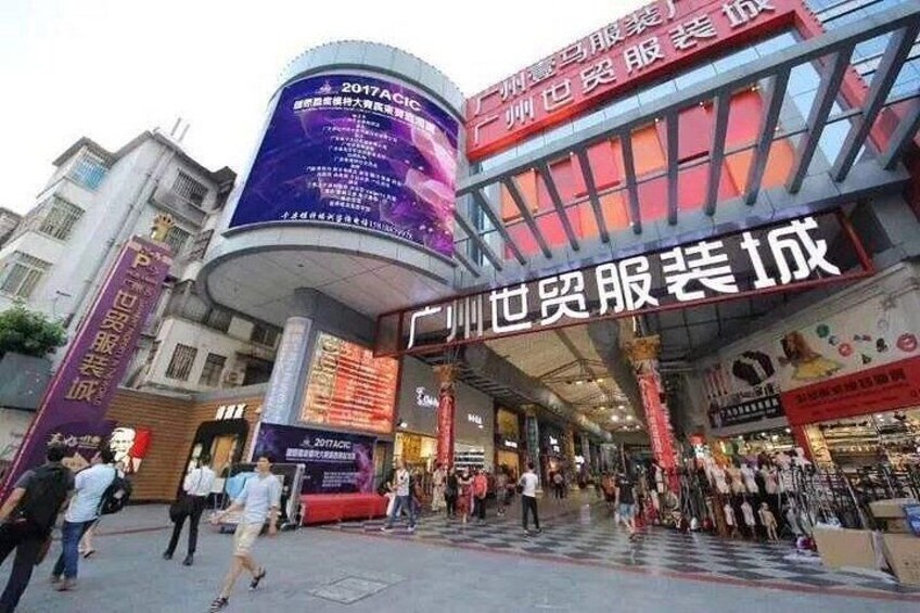 Private Flexible Guangzhou Local Market Tour with Guide 1