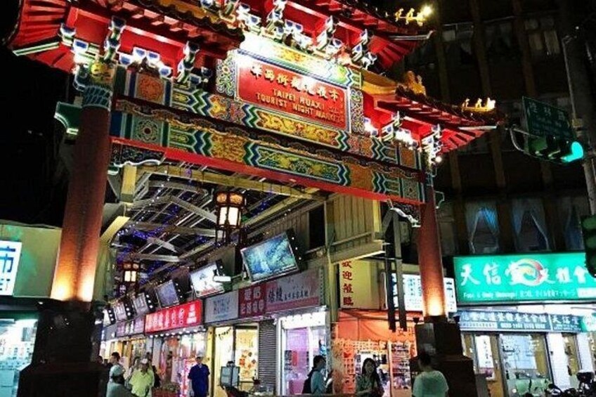 Private Flexible Guangzhou Local Market Tour with Guide 3