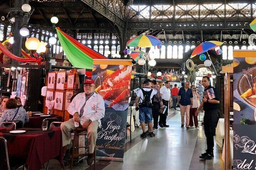 Santiago Markets Small Group Bike Tour