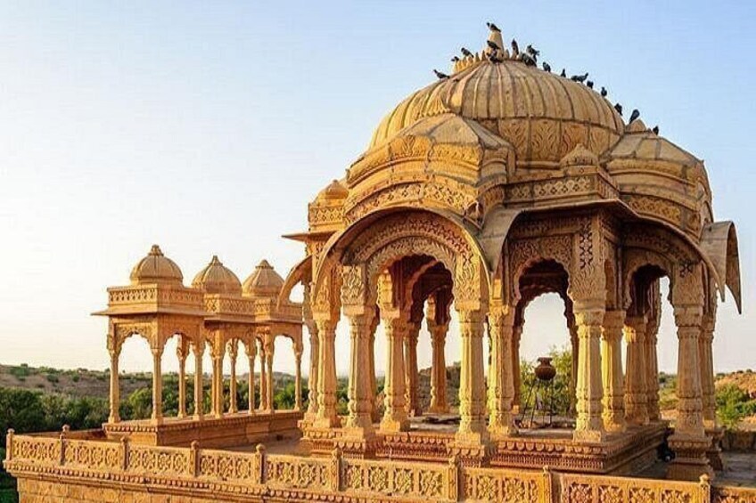 Agra Tour from Gurugram ( Taj Mahal Day Tour By Car ) 2