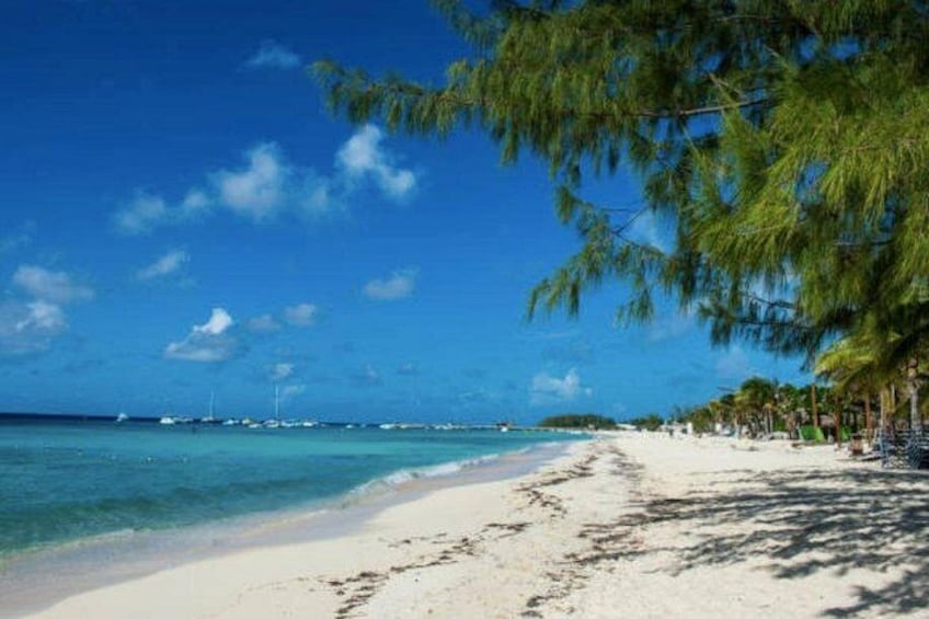 Day At The Beach With Lunch And Drinks for Cruise Guests 3