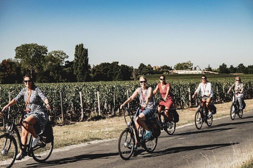 Saint-Emilion Electric Bike Day Tour with Wine Tastings & Lunch 3