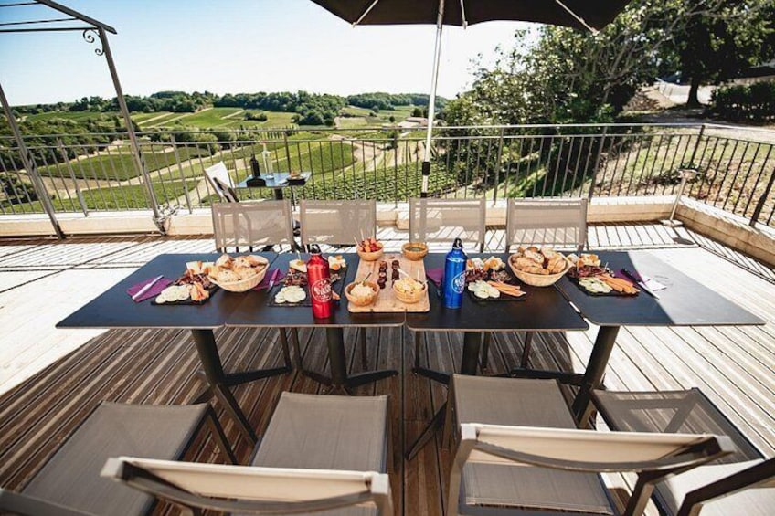 Saint-Emilion Electric Bike Day Tour with Wine Tastings & Lunch 3